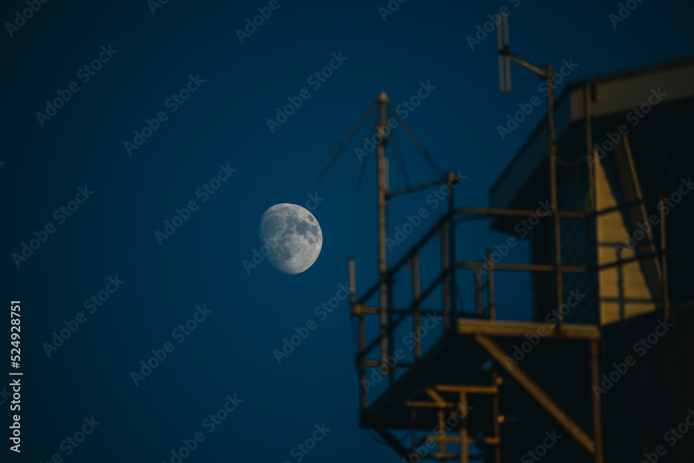 moon on the roof