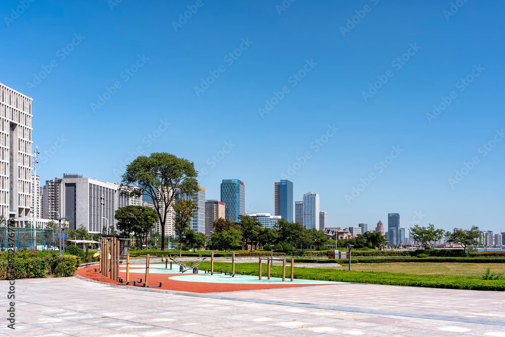 青岛西海岸新区现代建筑街景