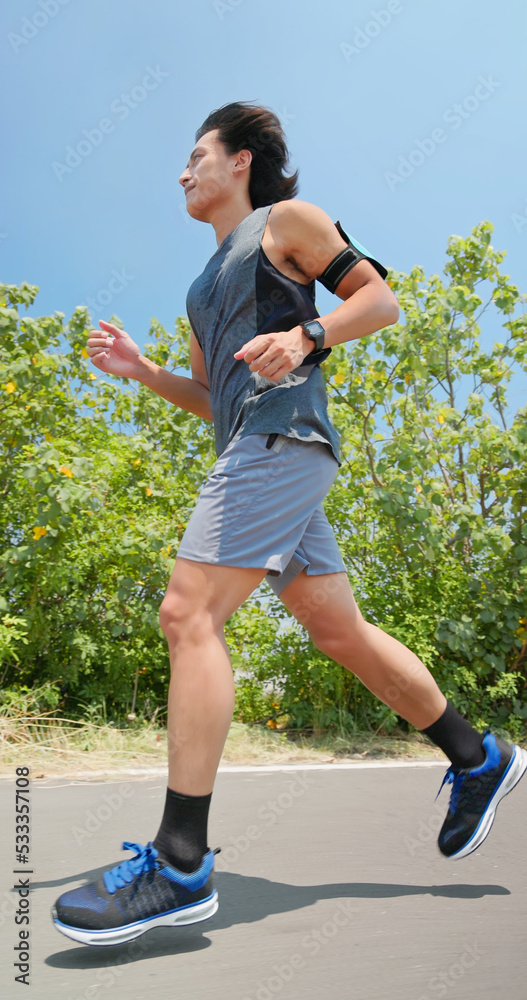 asian man running