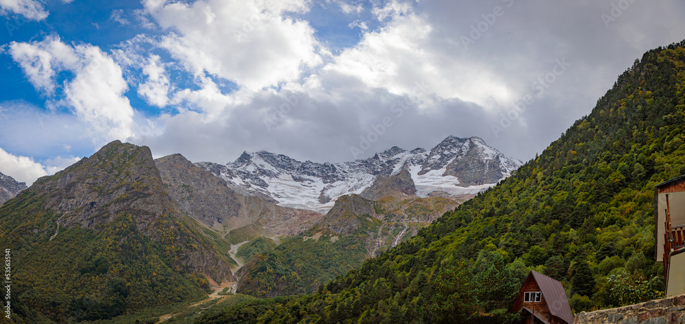 北高加索，奥塞梯的高山。