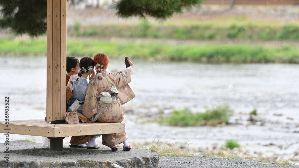 京都旅行で記念撮影