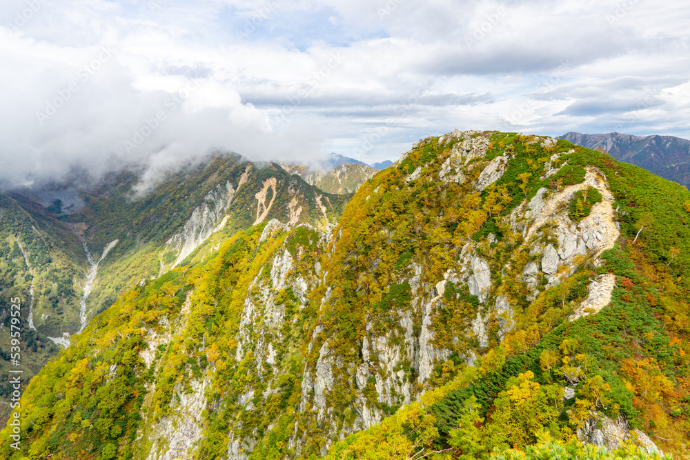 パノラマコースの風景　秋の北アルプス