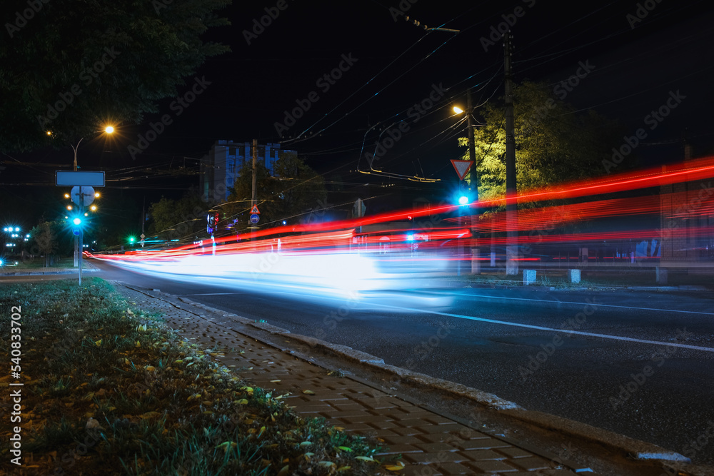 夜晚城市道路街灯景观