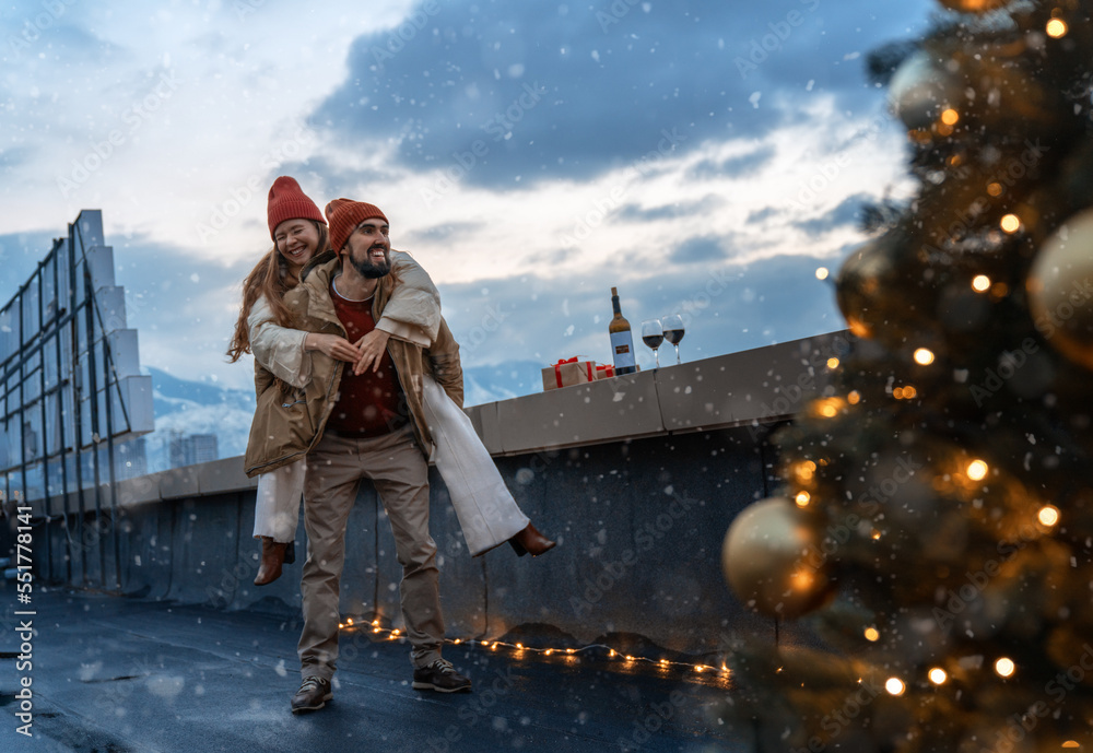 couple are celebrating Christmas