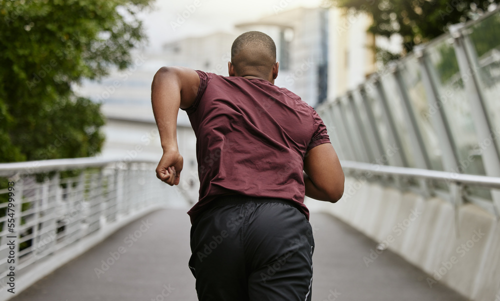 回来吧，黑人和户外跑步，马拉松运动和训练，健康和健康。非洲人