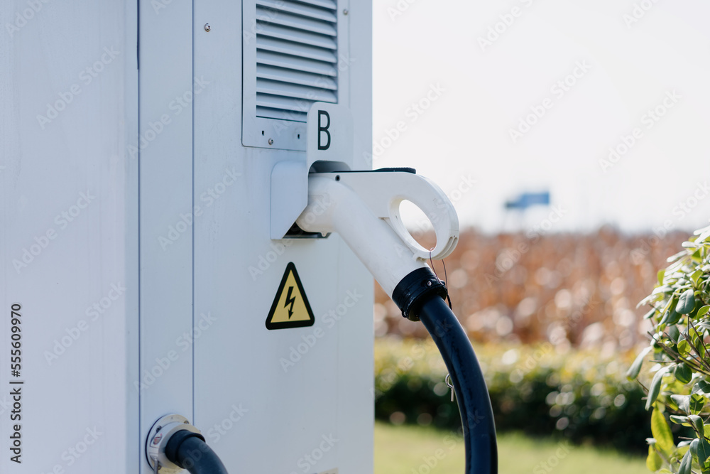 Electric vehicle charging pile