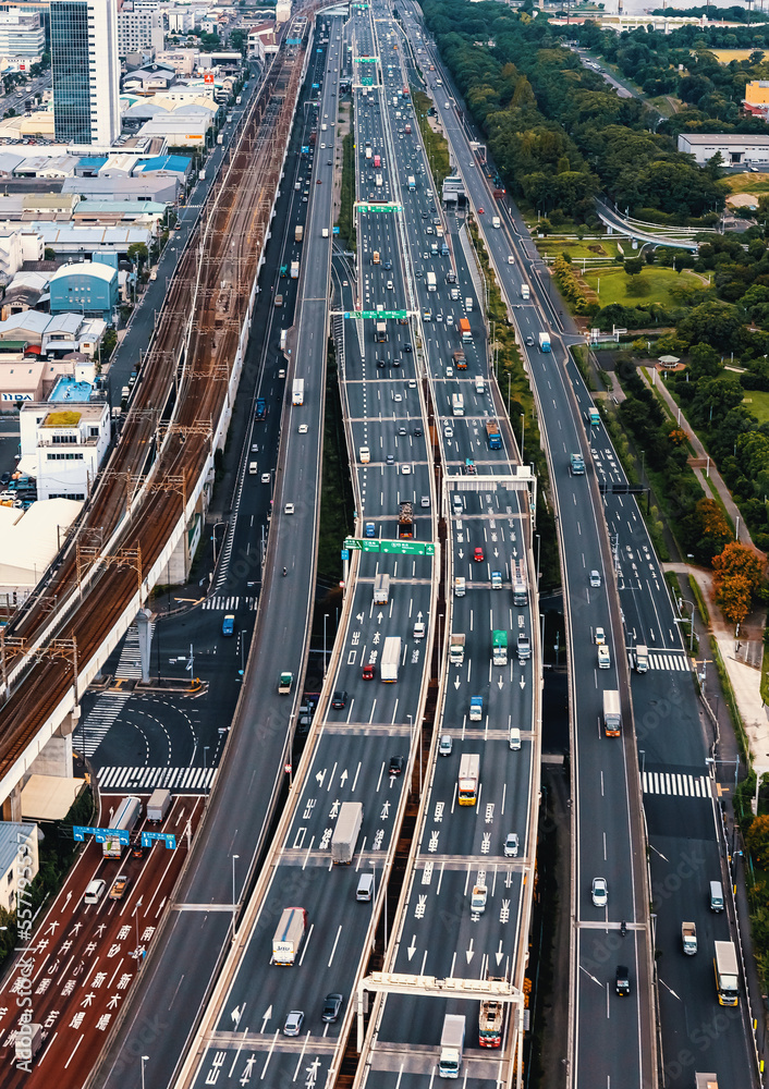 日本东京台场高速公路大桥鸟瞰图