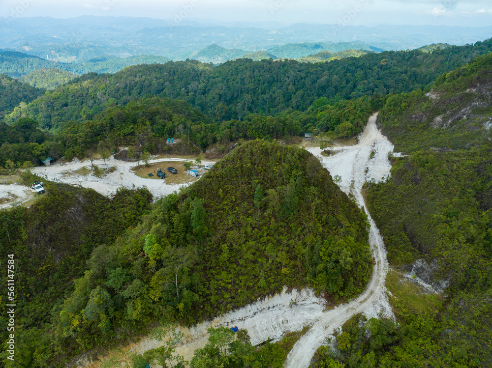 Phutajor山的山脉看不见的旅行人们去泰国攀加露营探险