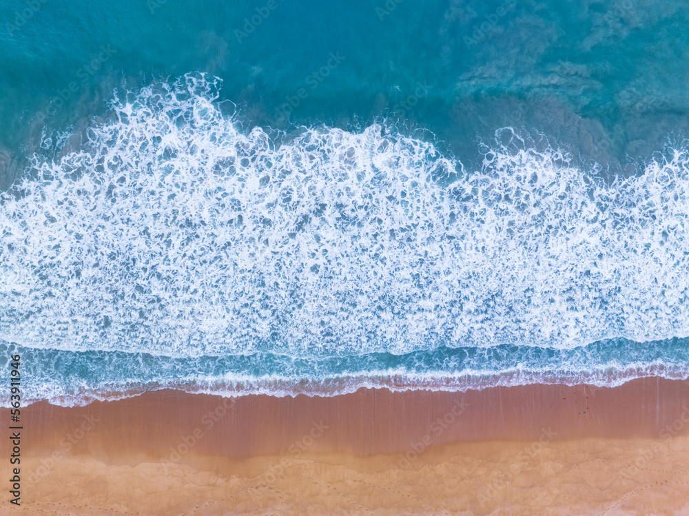 海面鸟瞰图，海浪和水面纹理的鸟瞰图，令人惊叹的海洋背景