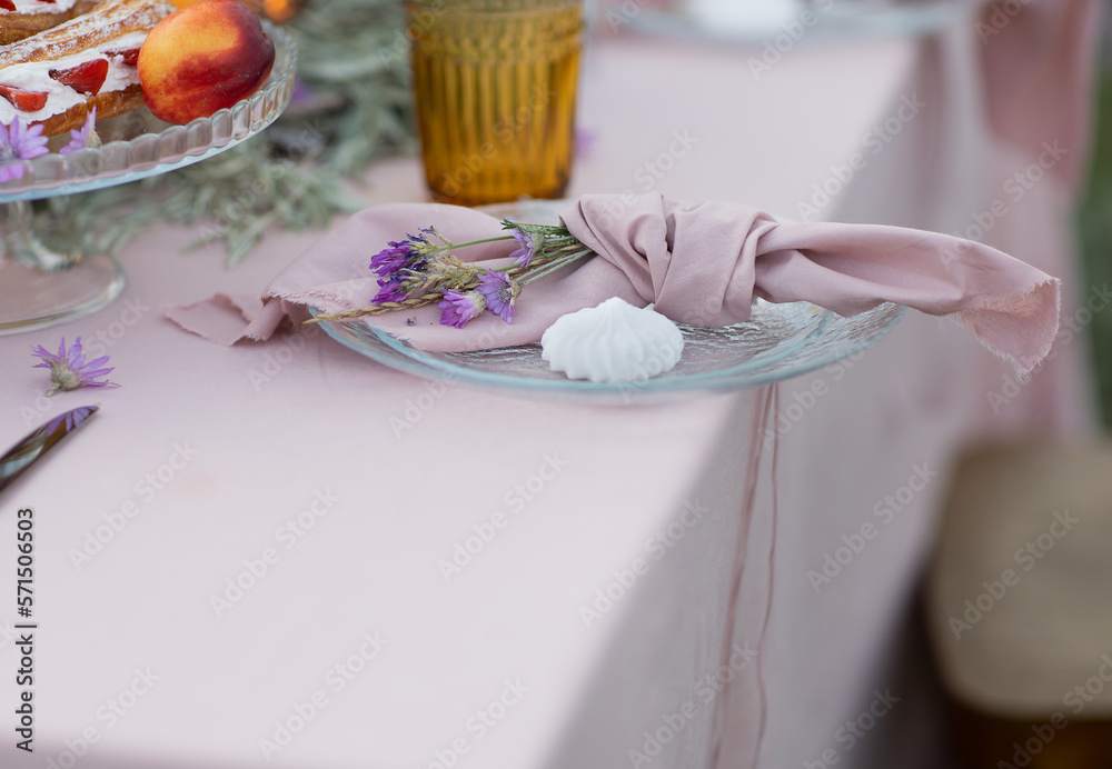 Wedding flower table 