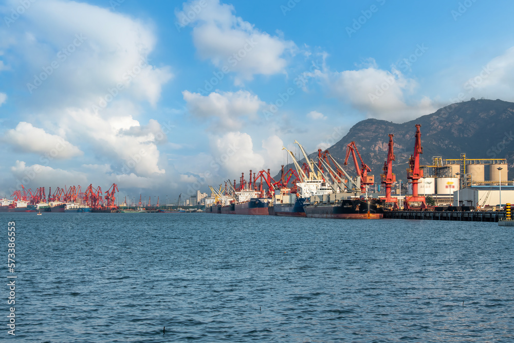 Outdoor port logistics mechanical tower cran