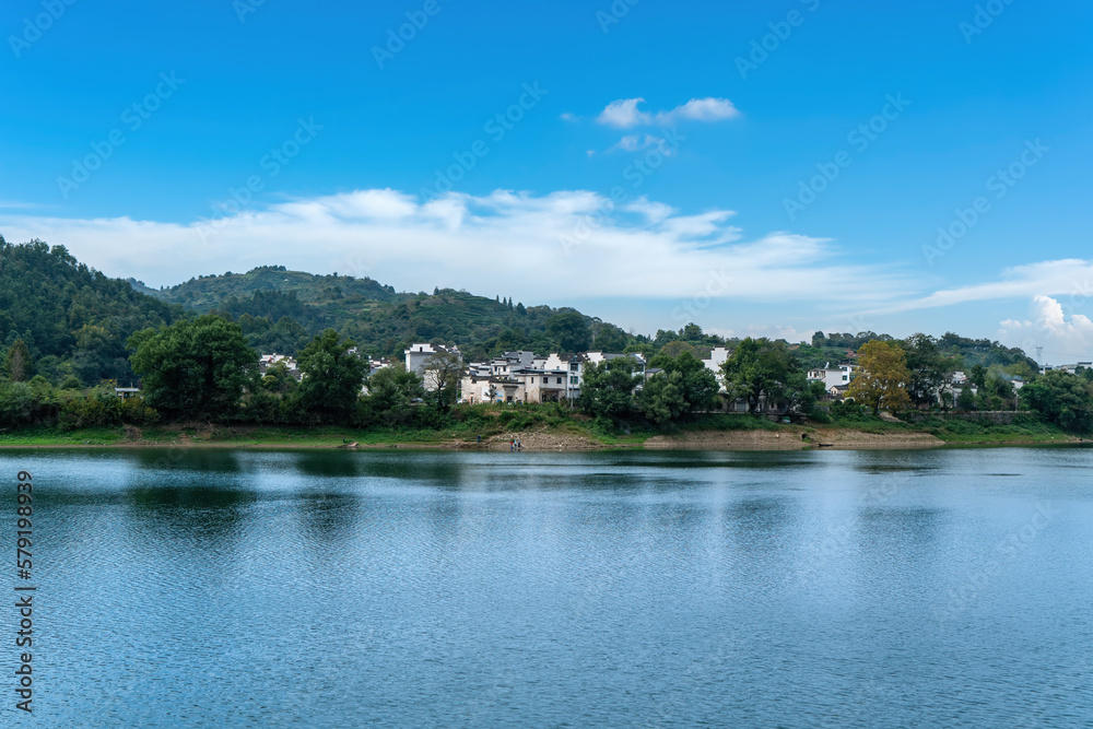 Huizhou Xinanjiang Mountains and Rural Scenery