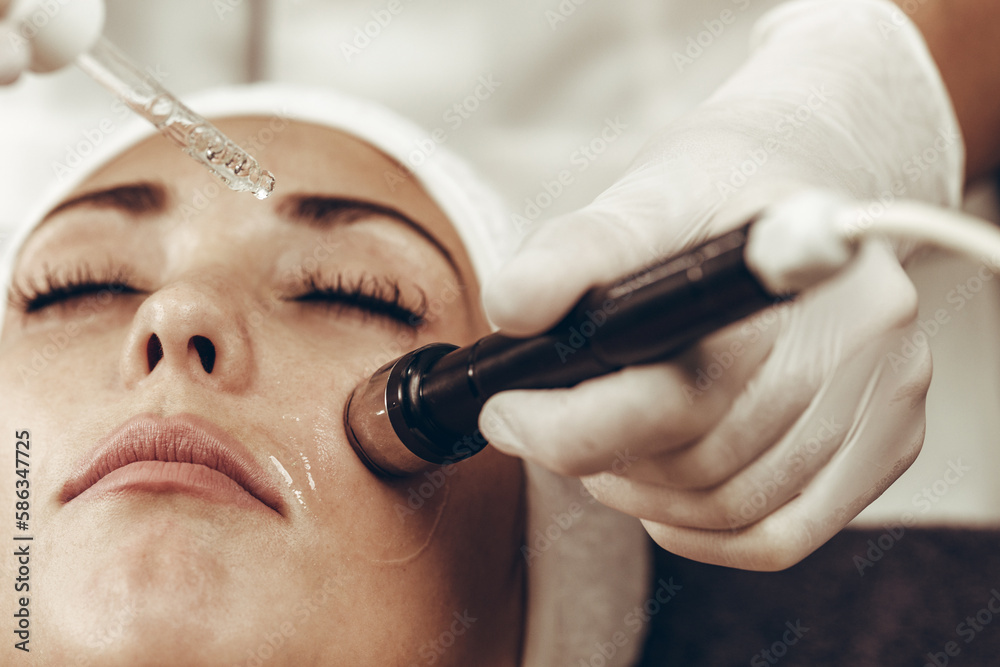 Mesotherapy Non Needle Treatment In A Beauty Salon