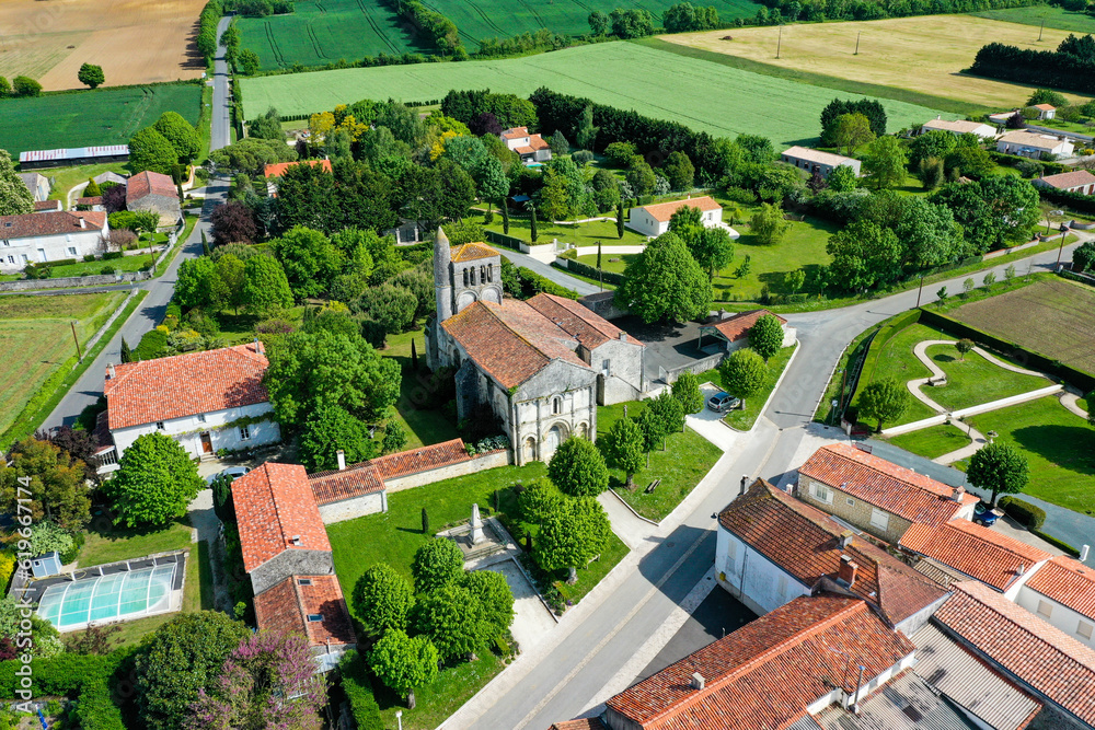 Eglise St Vivien à La Vallée, Charente Maritime, France