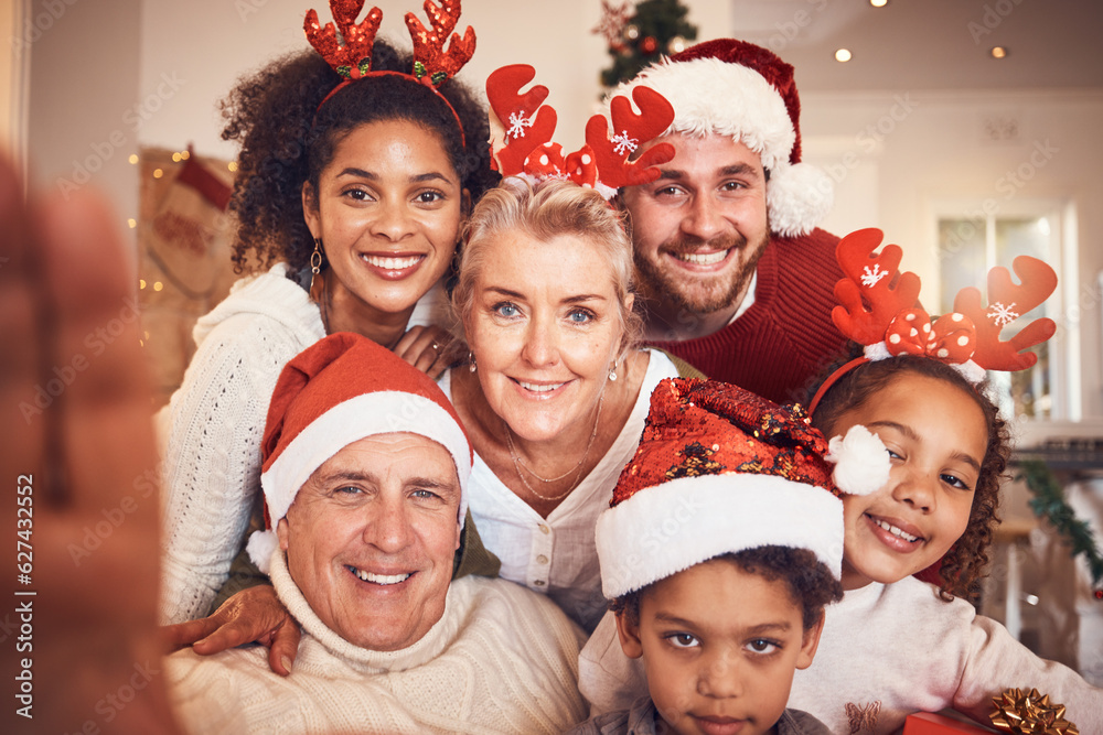 Christmas, portrait and selfie of big family in home, bonding and together. Xmas, smile and face of 