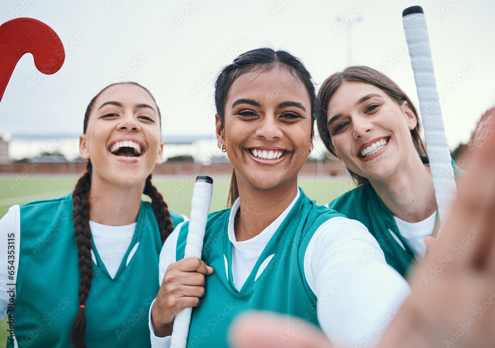 Sports women, team selfie or field for memory, competition or smile in portrait for fitness. Girl group, photography and post on social media for friends, profile picture or diversity for hockey game