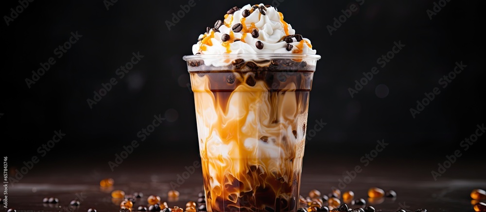 Caramel and ice in DIY bubble tea